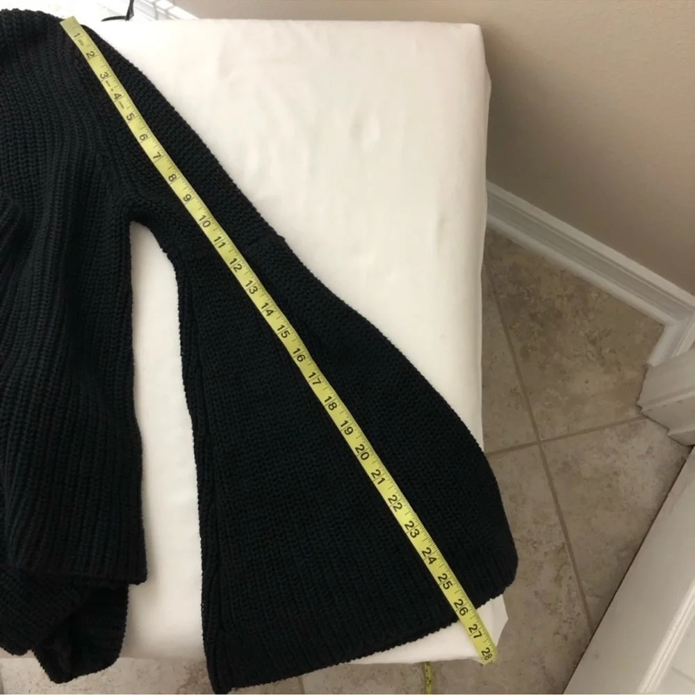 Free People Damsel‎ Flare Sleeve Cable Knit Black Pullover Sweater S